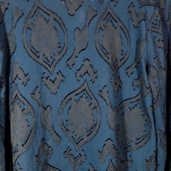 Loft Blue and Black Top with tie closure in the back size Small - Picture 9 of 12